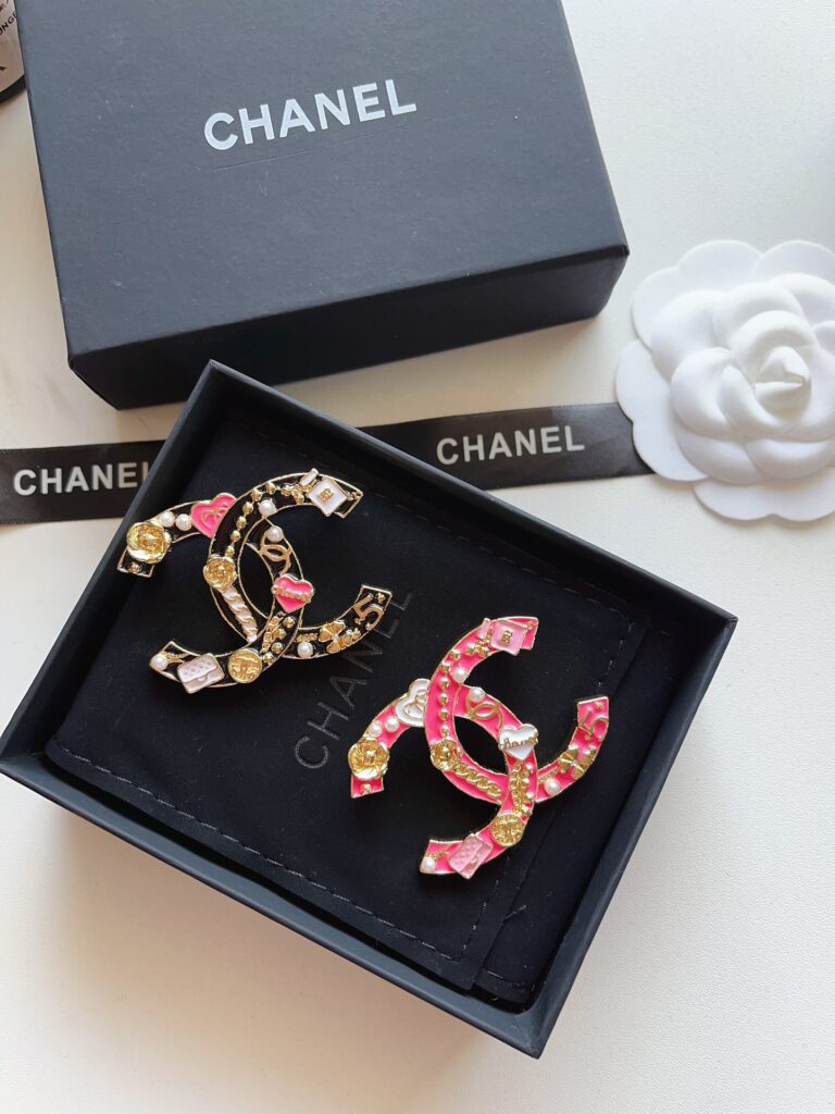 Designer D162 Brooch editorial product context 1