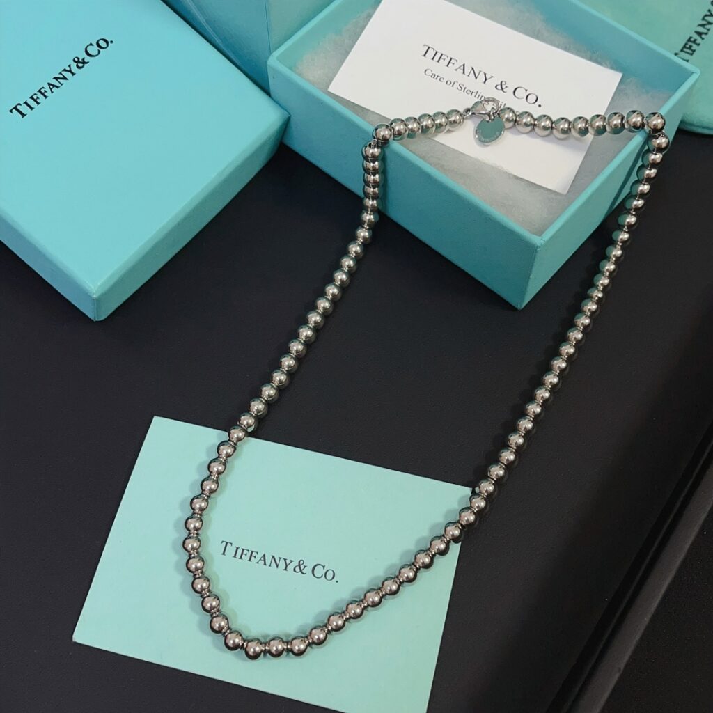 Designer Necklace editorial product context 1