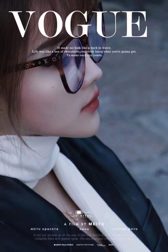 Designer J02H Bag editorial product context 1