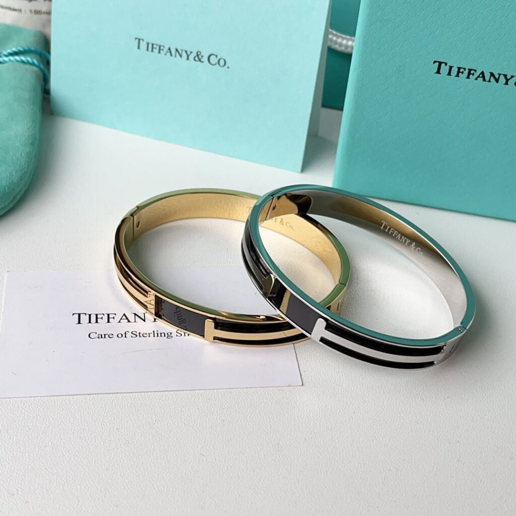 Designer S410 Bracelet editorial product context 1