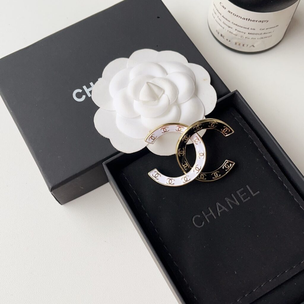 Designer D164 Brooch editorial product context 2