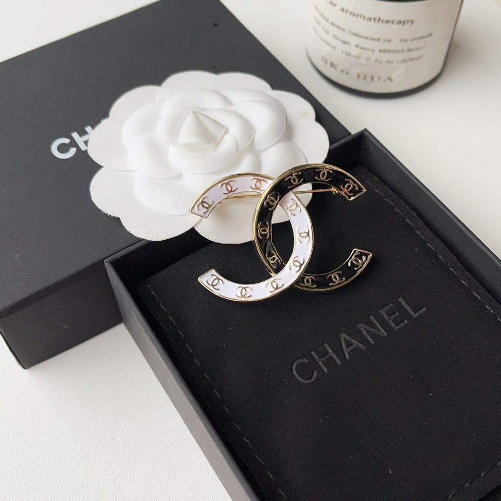 Designer D164 Brooch editorial product context 1