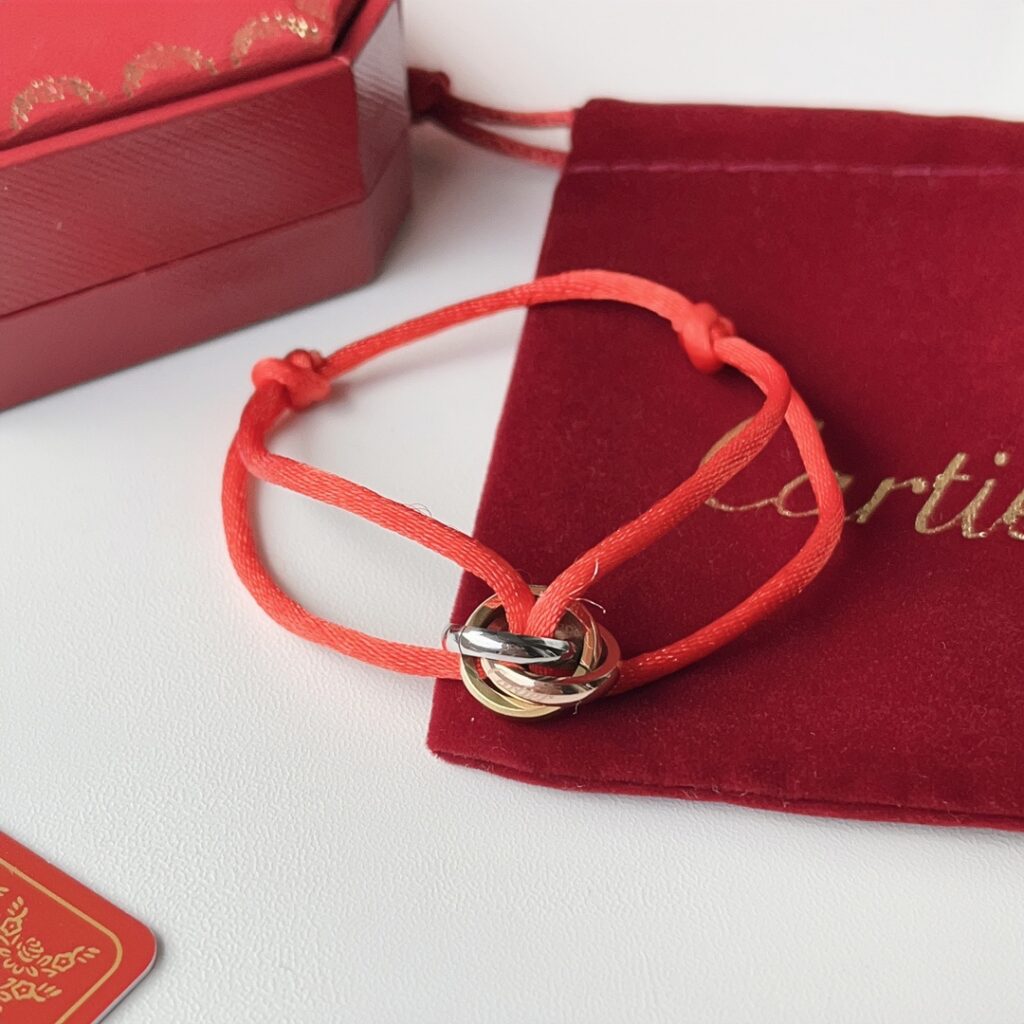 Designer L157 Bracelet editorial product context 3