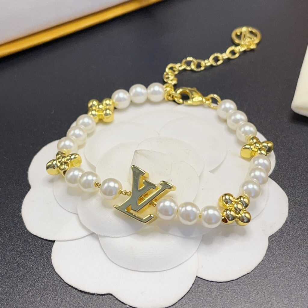 Designer L158 Bracelet editorial product context 3