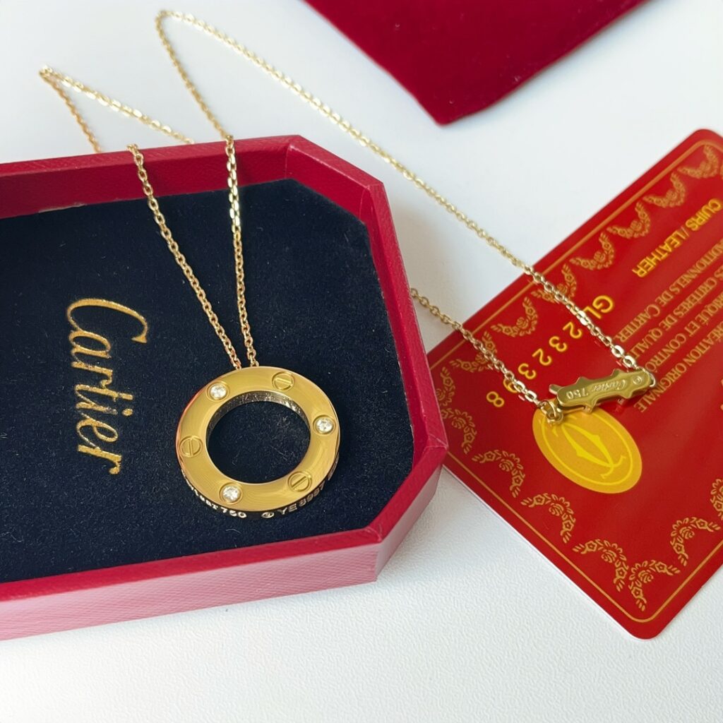 Designer Necklace editorial product context 3