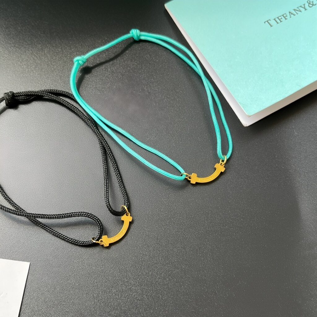 Designer L159 Bracelet editorial product context 2