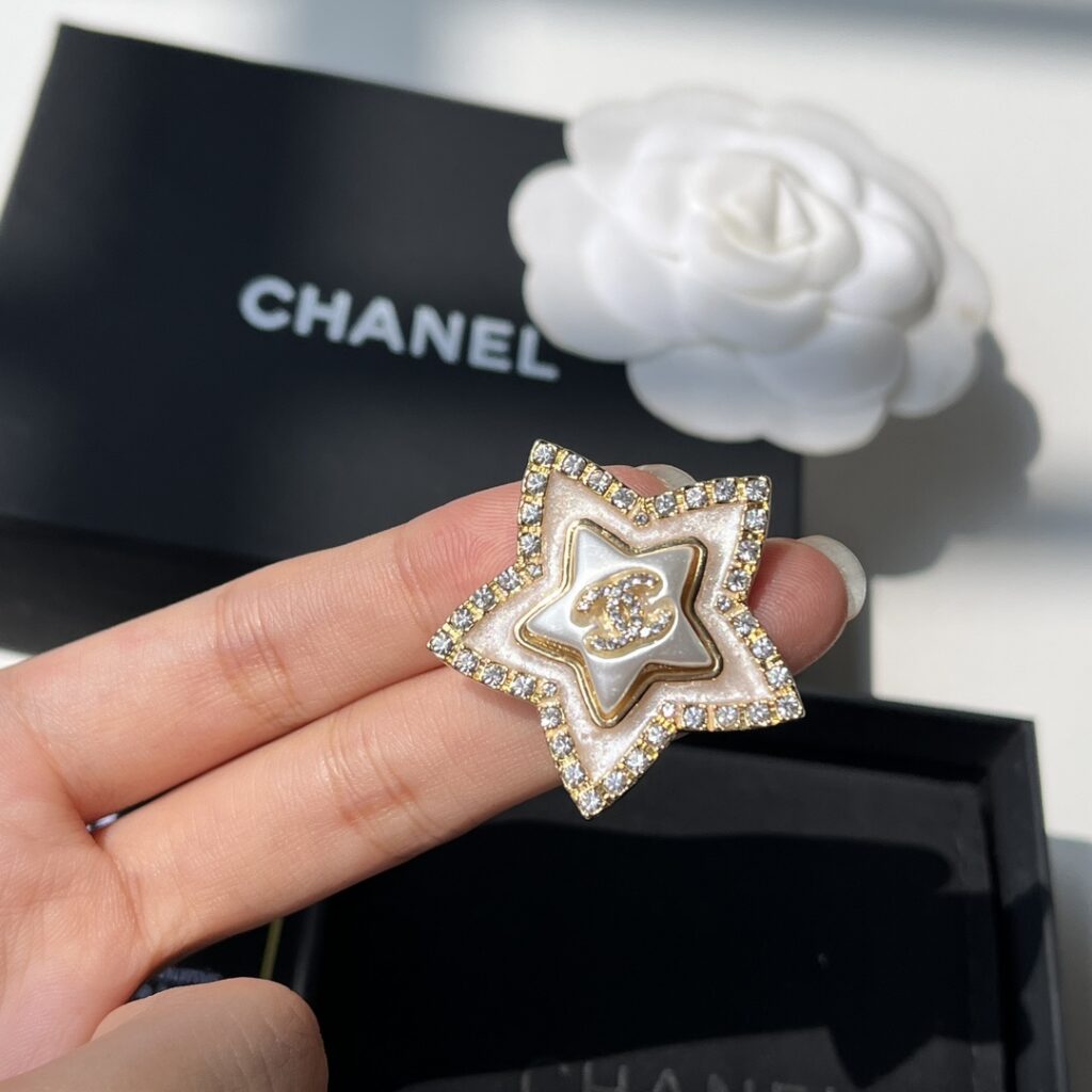 Designer D166 Brooch editorial product context 1
