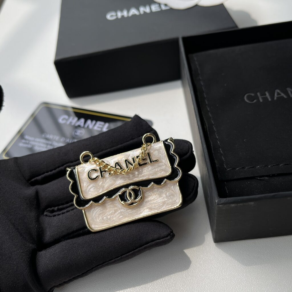 Designer D167 Bag editorial product context 2