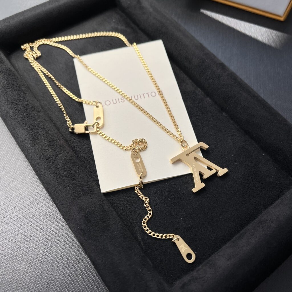 Designer Necklace 60 cm editorial product context 1