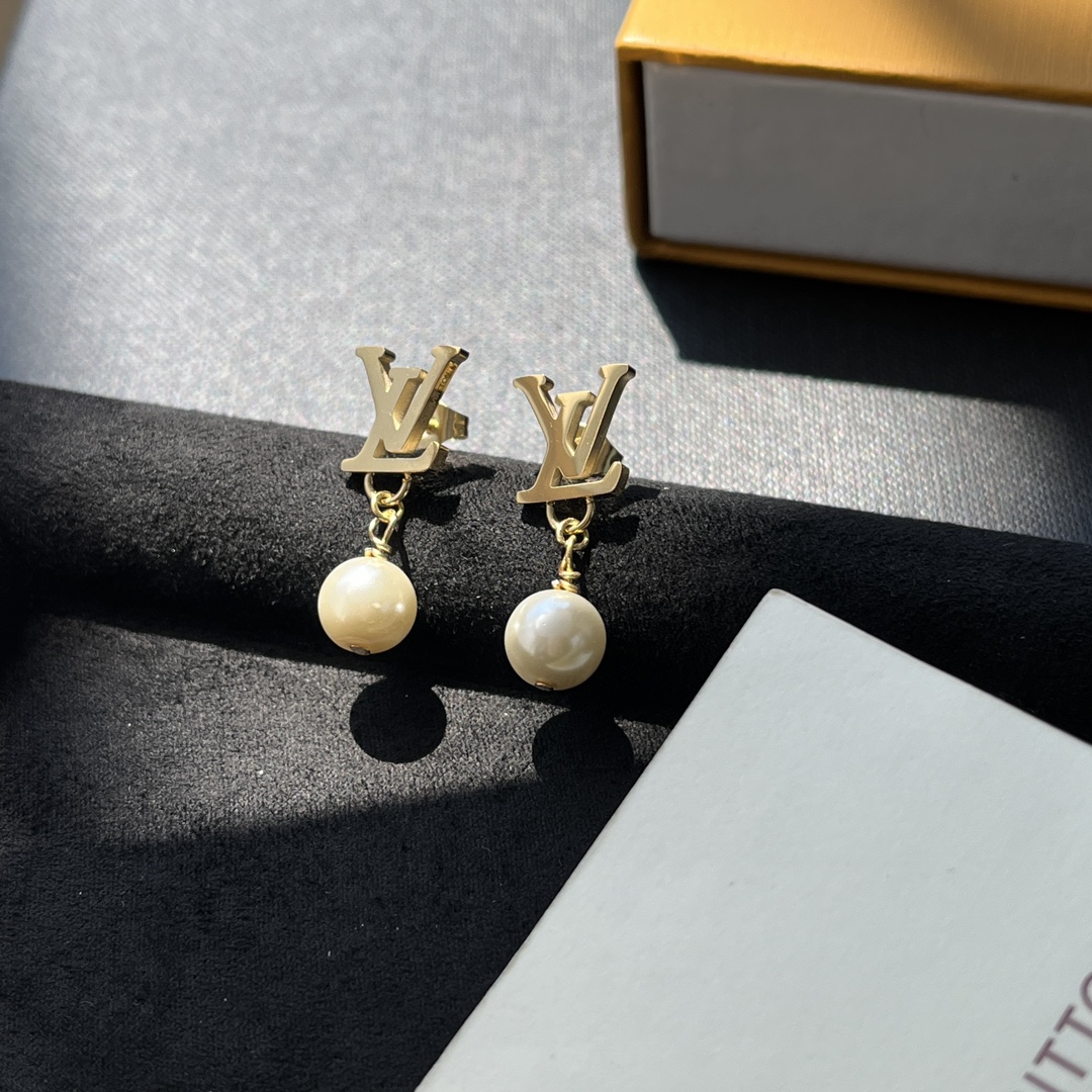 Luxury A1037 Earrings