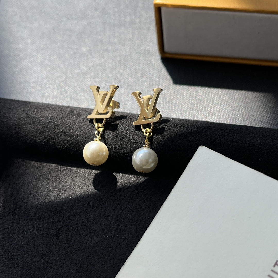 Luxury A1037 Earrings