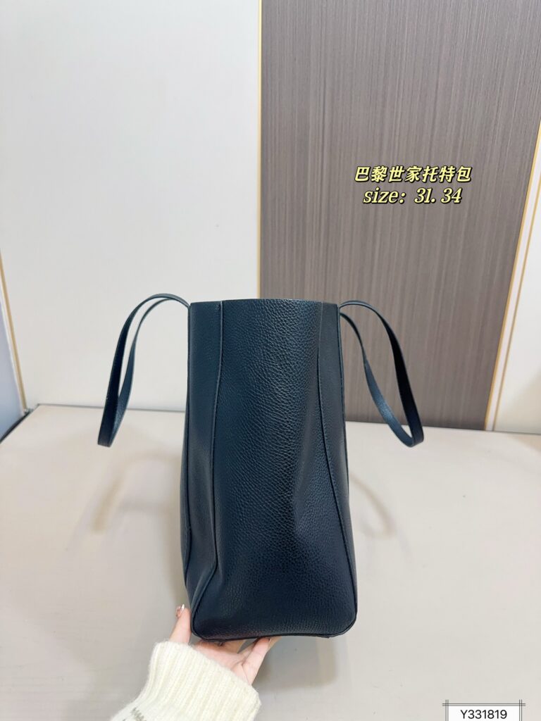Balenciaga 120 31 34 Tote Bag editorial product context 2