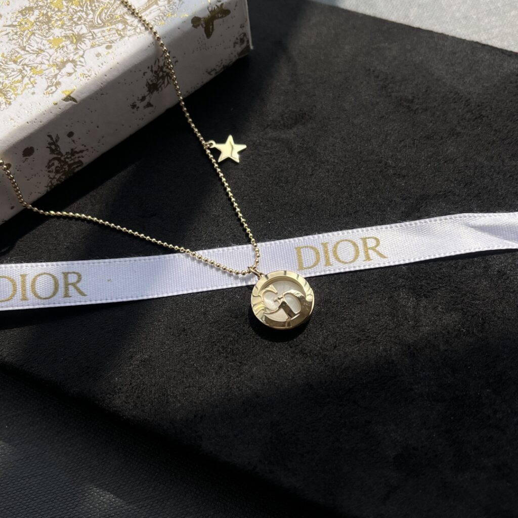 Designer Necklace editorial product context 1