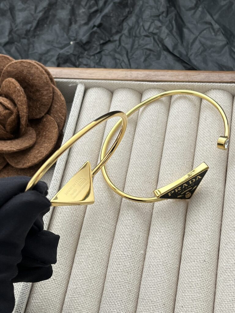 Designer S422 Bracelet editorial product context 3