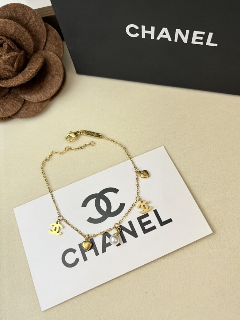 Designer L172 Bracelet editorial product context 3