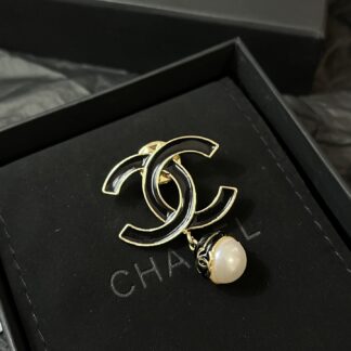 Luxury D175 Brooch