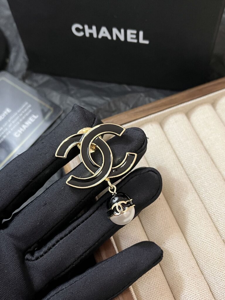 Designer D175 Brooch editorial product context 3
