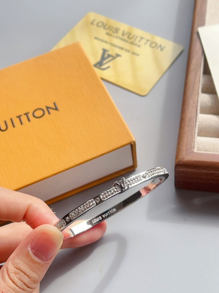 Designer S425 Bracelet editorial product context 1