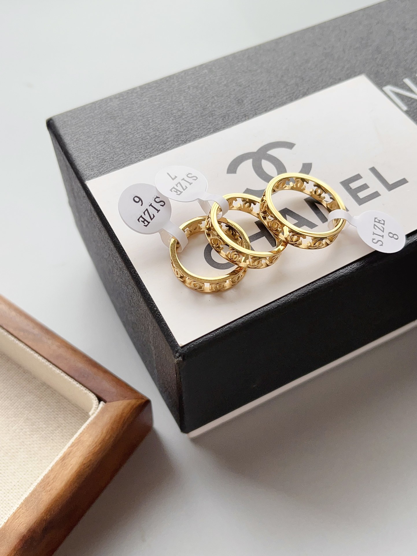 Luxury J110 Ring