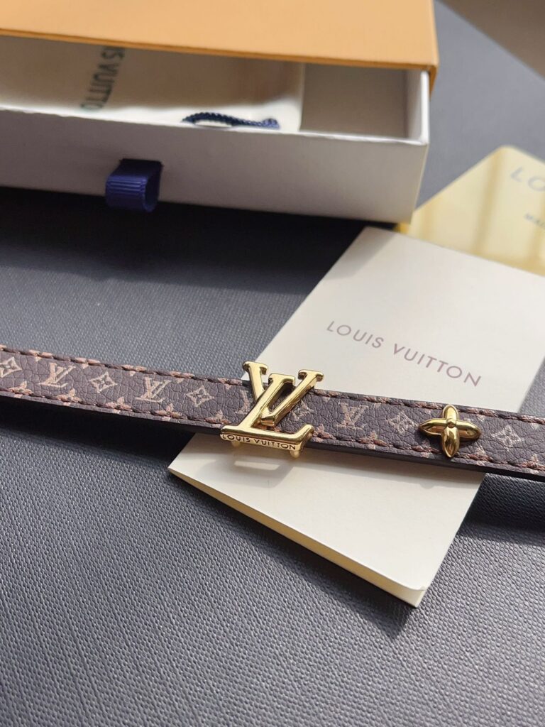 Designer S426 Bracelet editorial product context 3