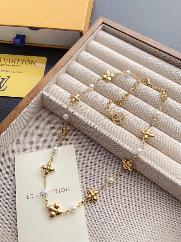 Designer Necklace editorial product context 3