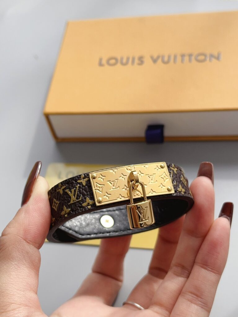 Designer S428 Bracelet editorial product context 3