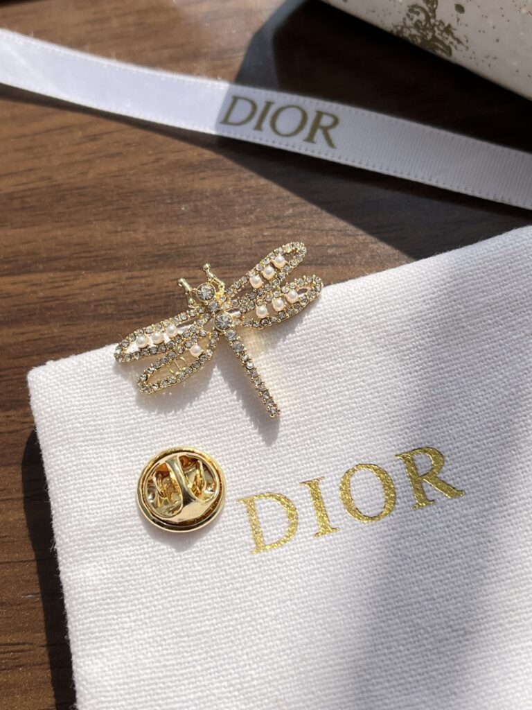 Designer D177 Brooch editorial product context 1