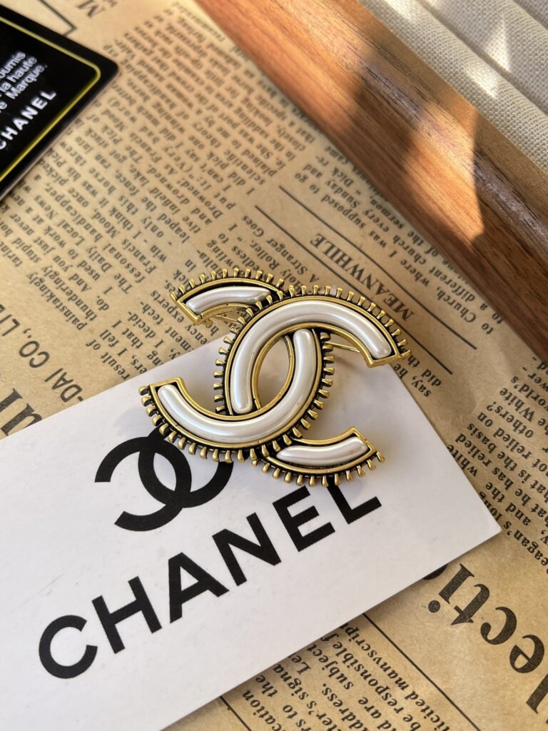 Designer D178 Brooch editorial product context 1