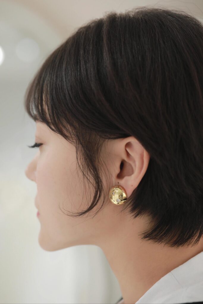 Designer Ring editorial product context 3