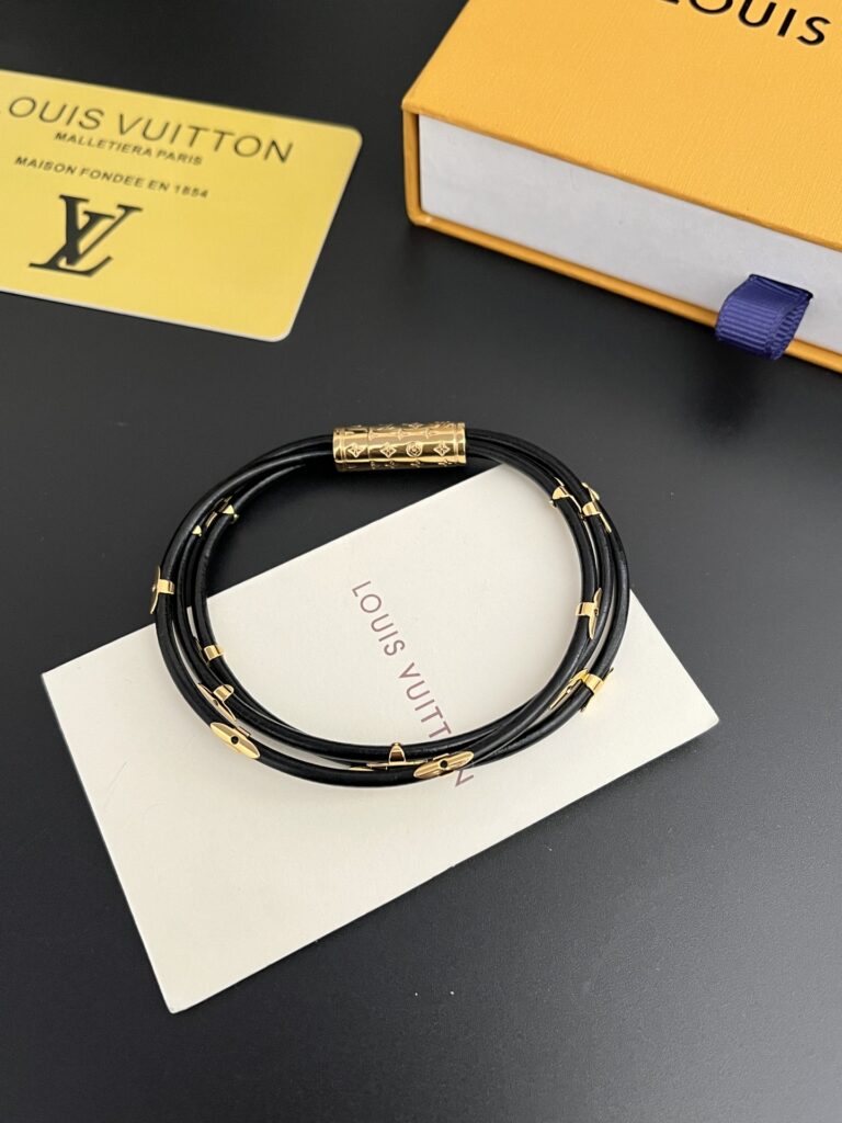 Designer L183 Bracelet editorial product context 3