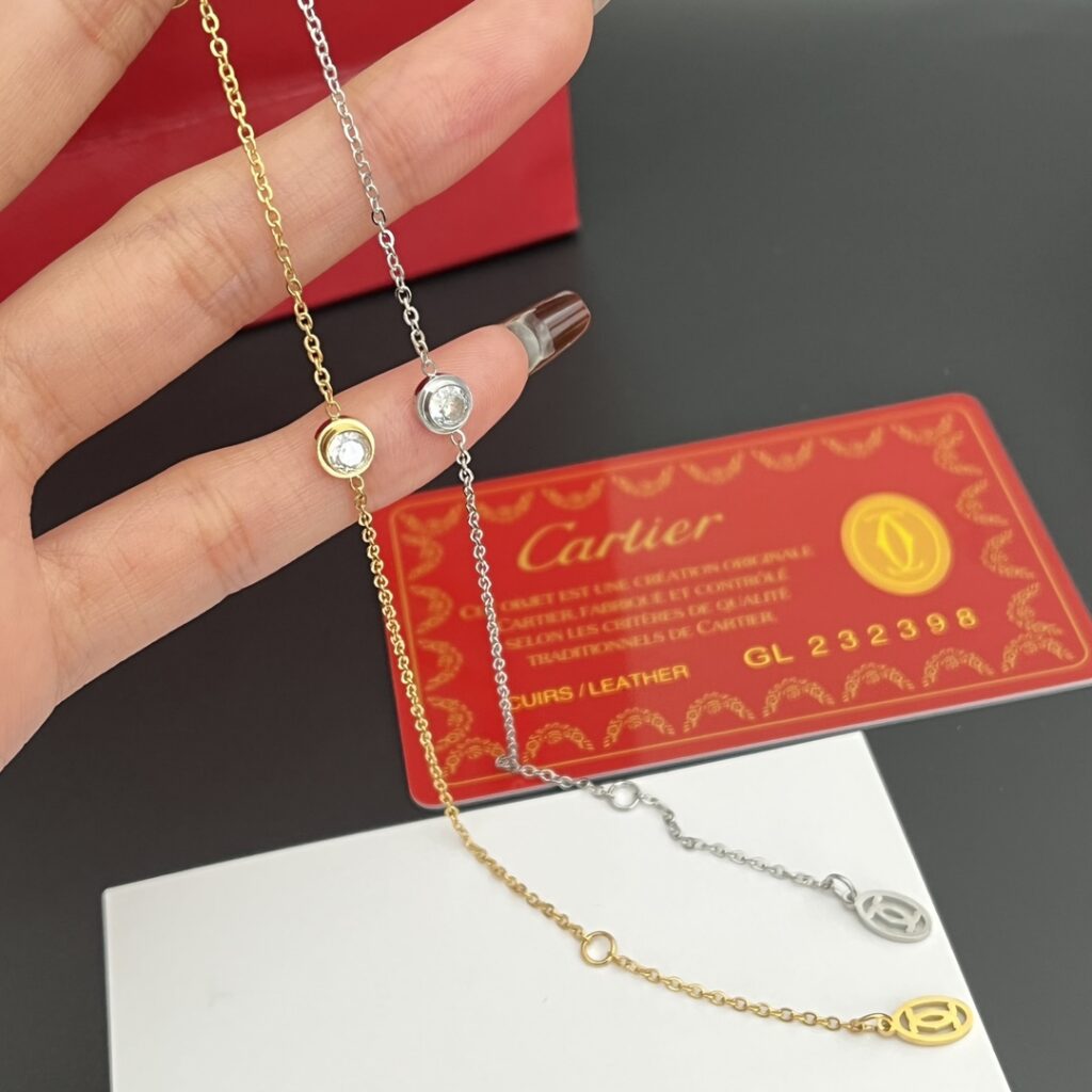 Designer L186 Bracelet editorial product context 2