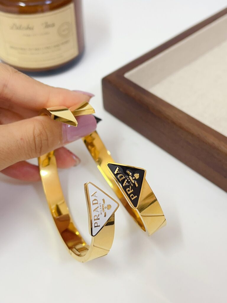Designer S431 Bracelet editorial product context 2