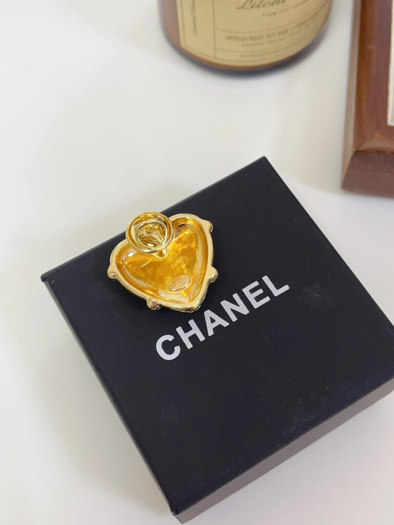 Designer D179 Brooch editorial product context 3