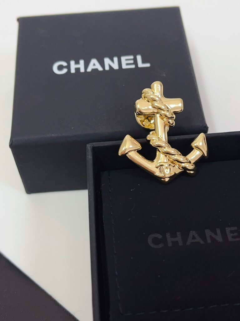 Designer D180 Brooch editorial product context 2