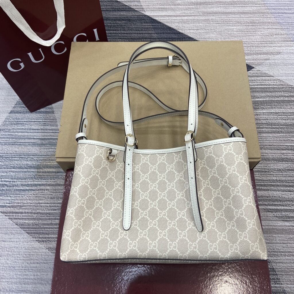Gucci White Leather Tote Bag editorial product context 1
