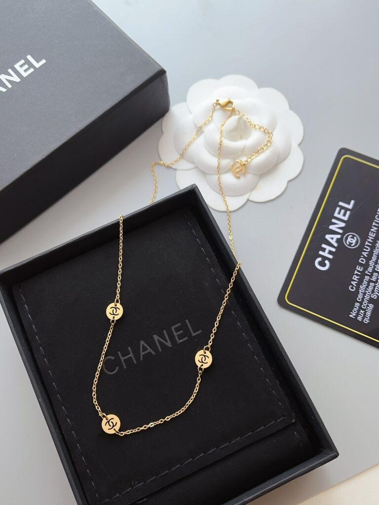 Designer Necklace editorial product context 1