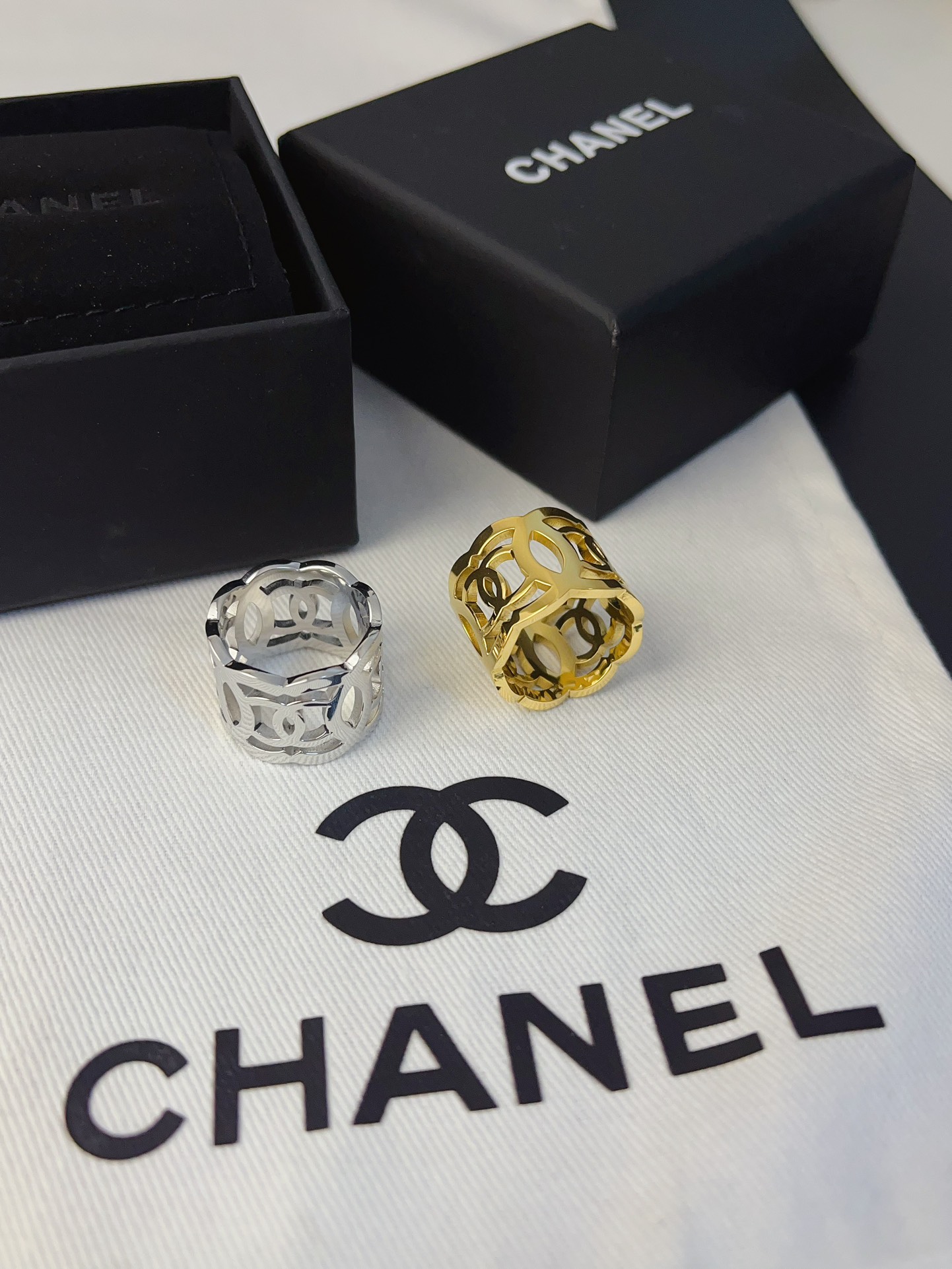 Luxury J117 Ring