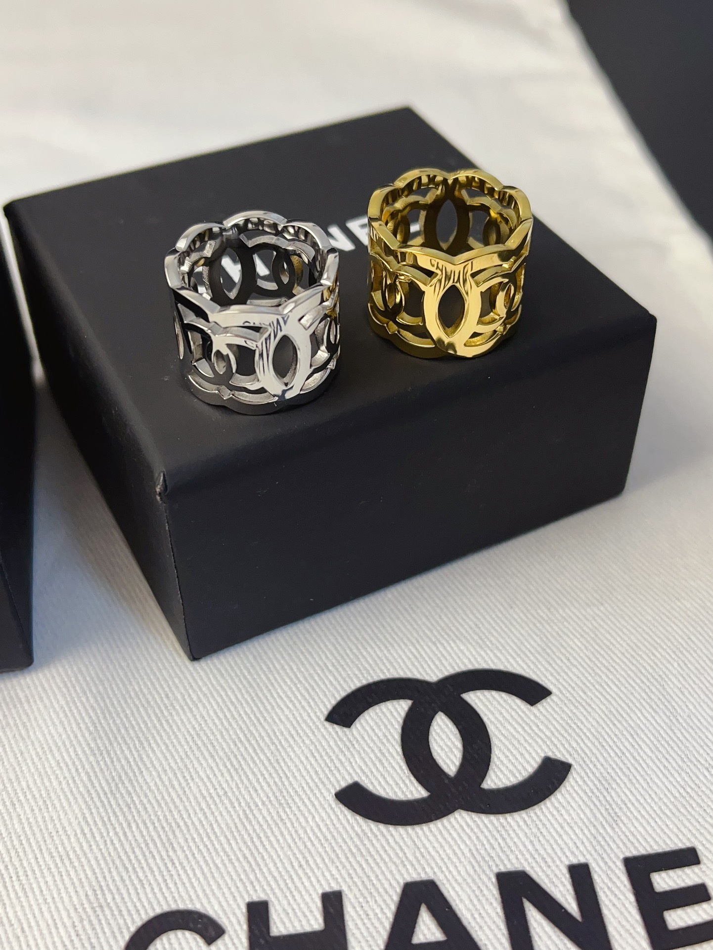 Luxury J117 Ring