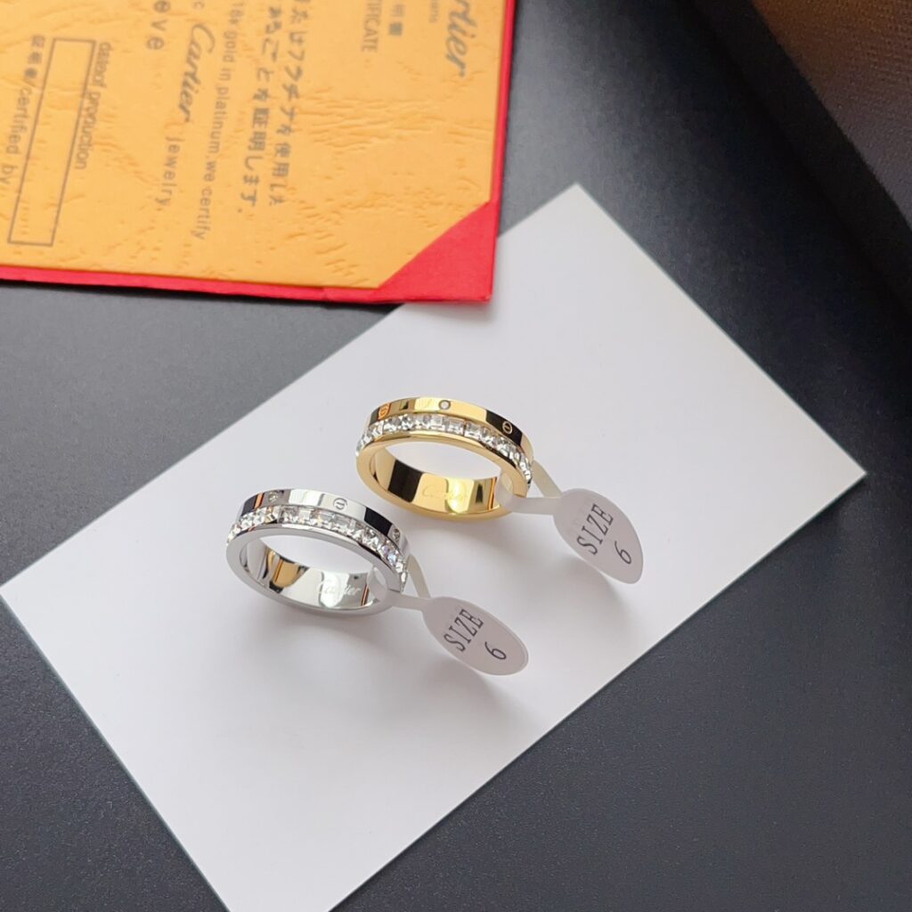 Designer J120 Ring editorial product context 1