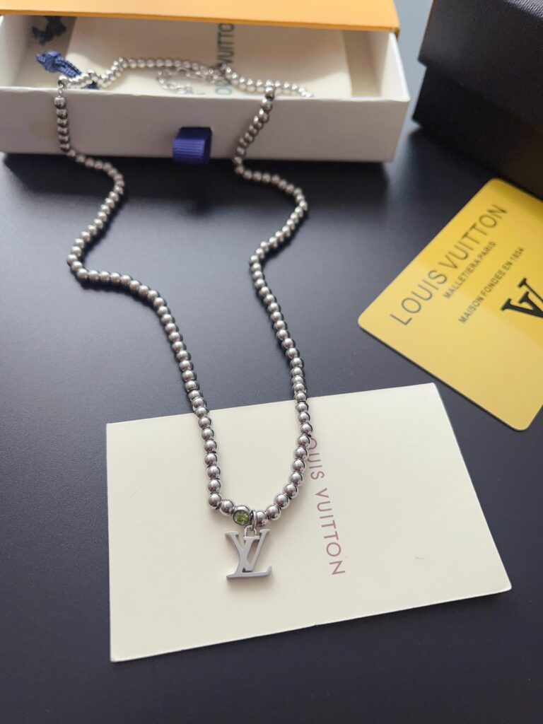 Designer Necklace editorial product context 1