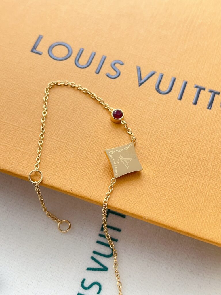Designer L192 Bracelet editorial product context 3