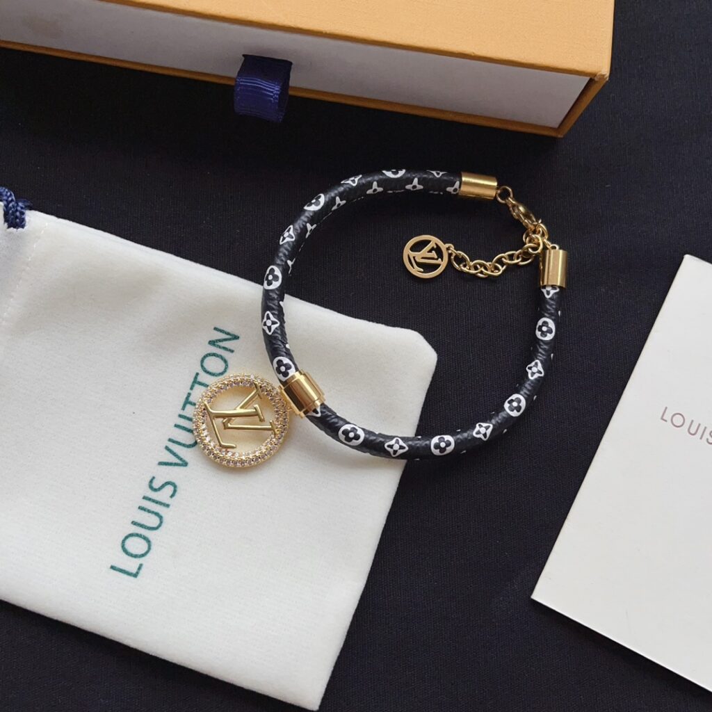 Designer S435 Bracelet editorial product context 1