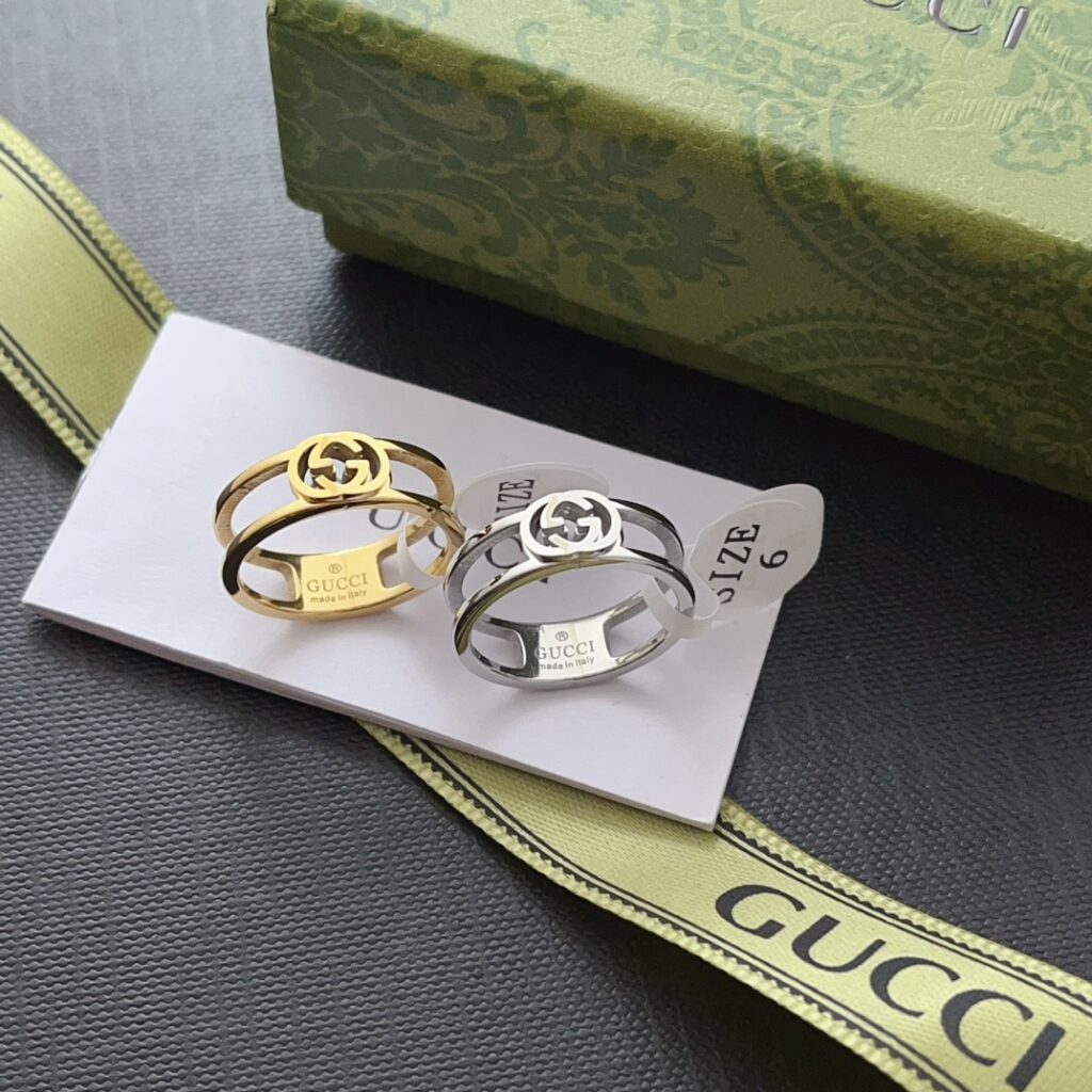 Designer J124 Ring editorial product context 2