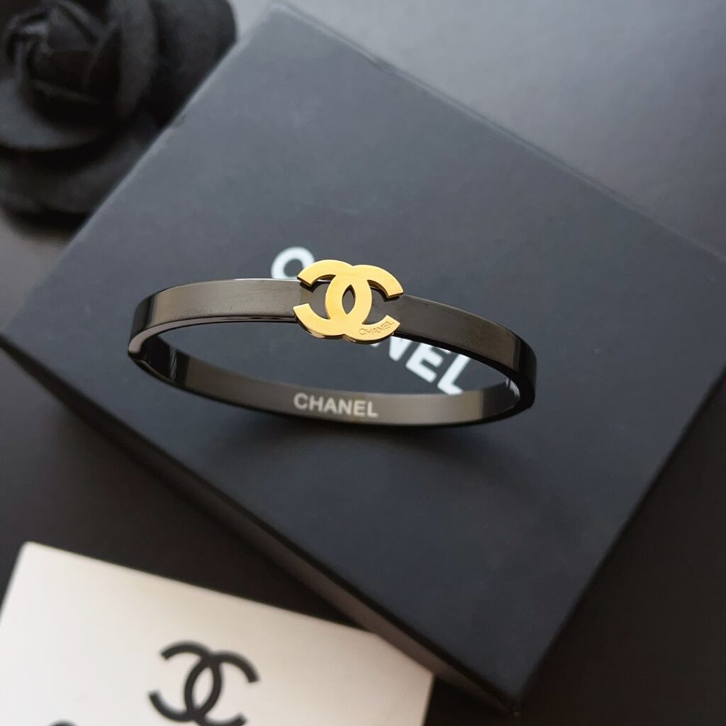 Designer S438 Bracelet editorial product context 1
