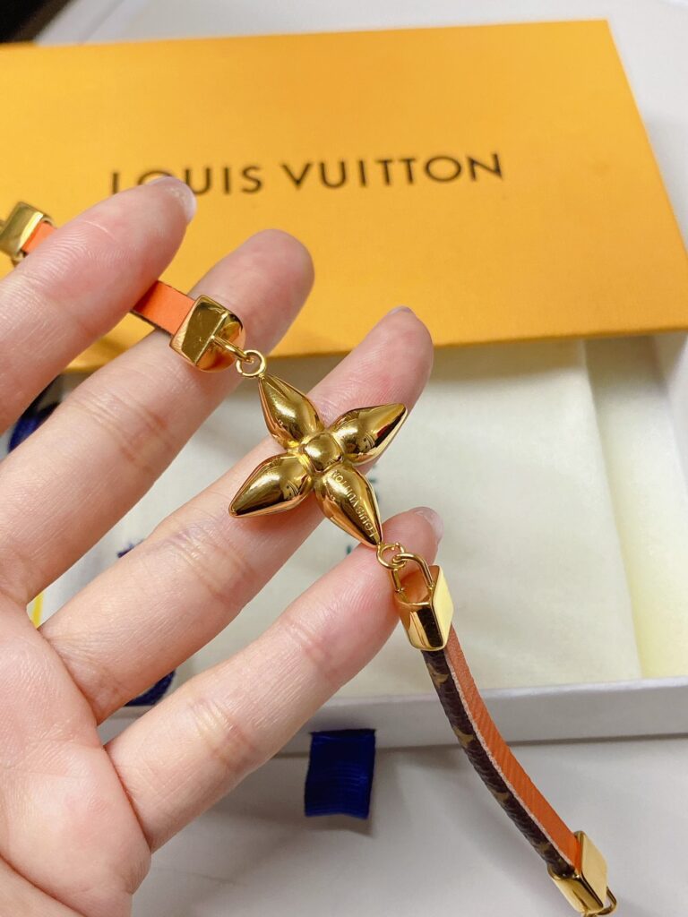 Designer S439 Bracelet editorial product context 3