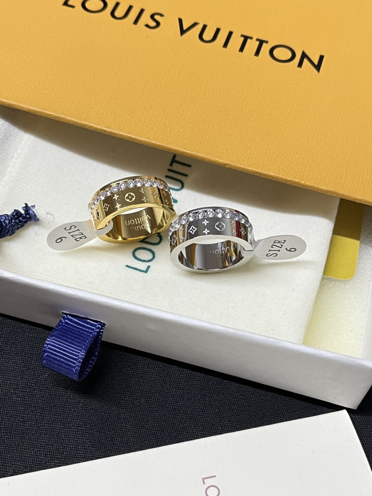 Luxury J130 Ring