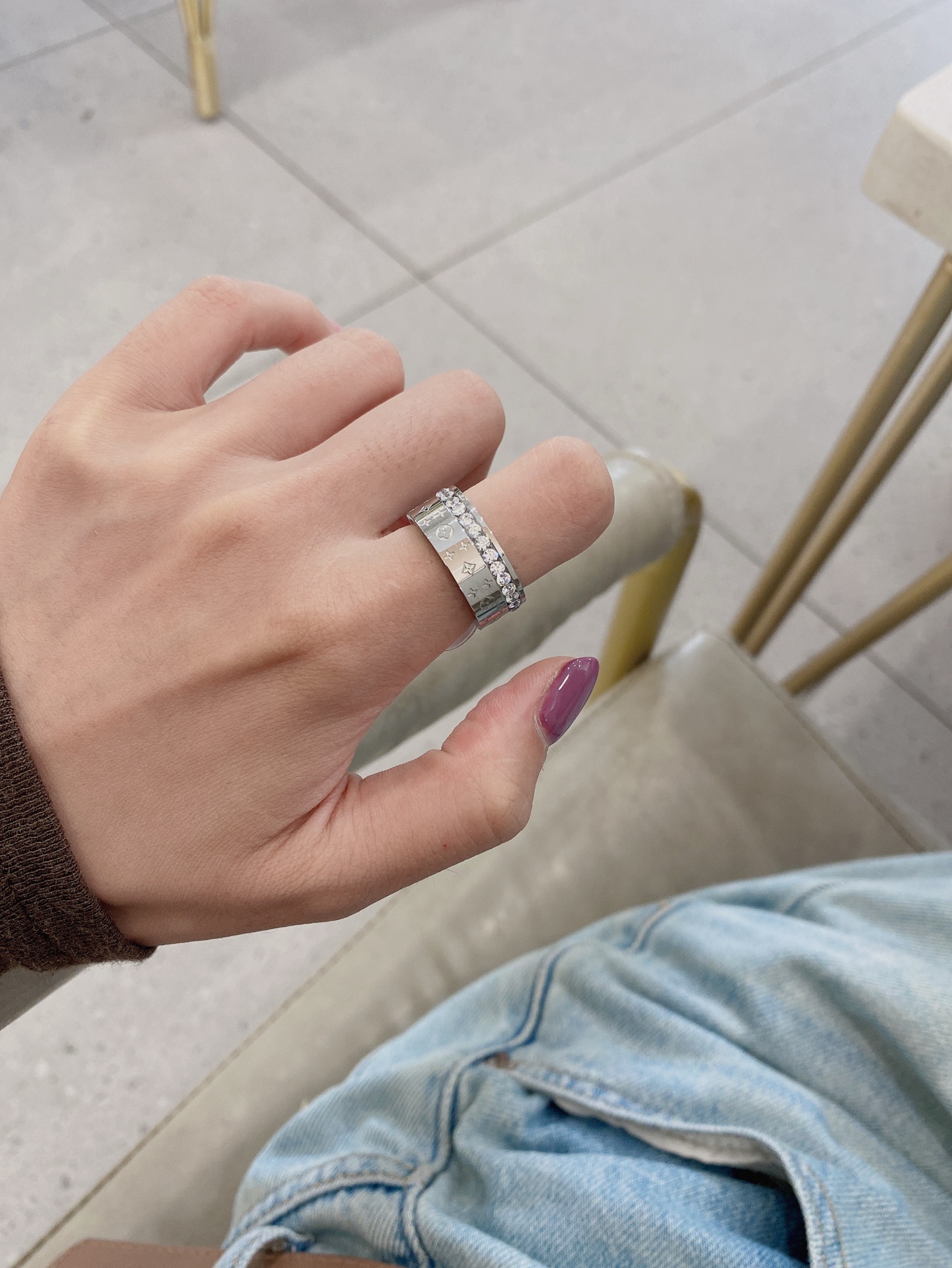 Luxury J130 Ring
