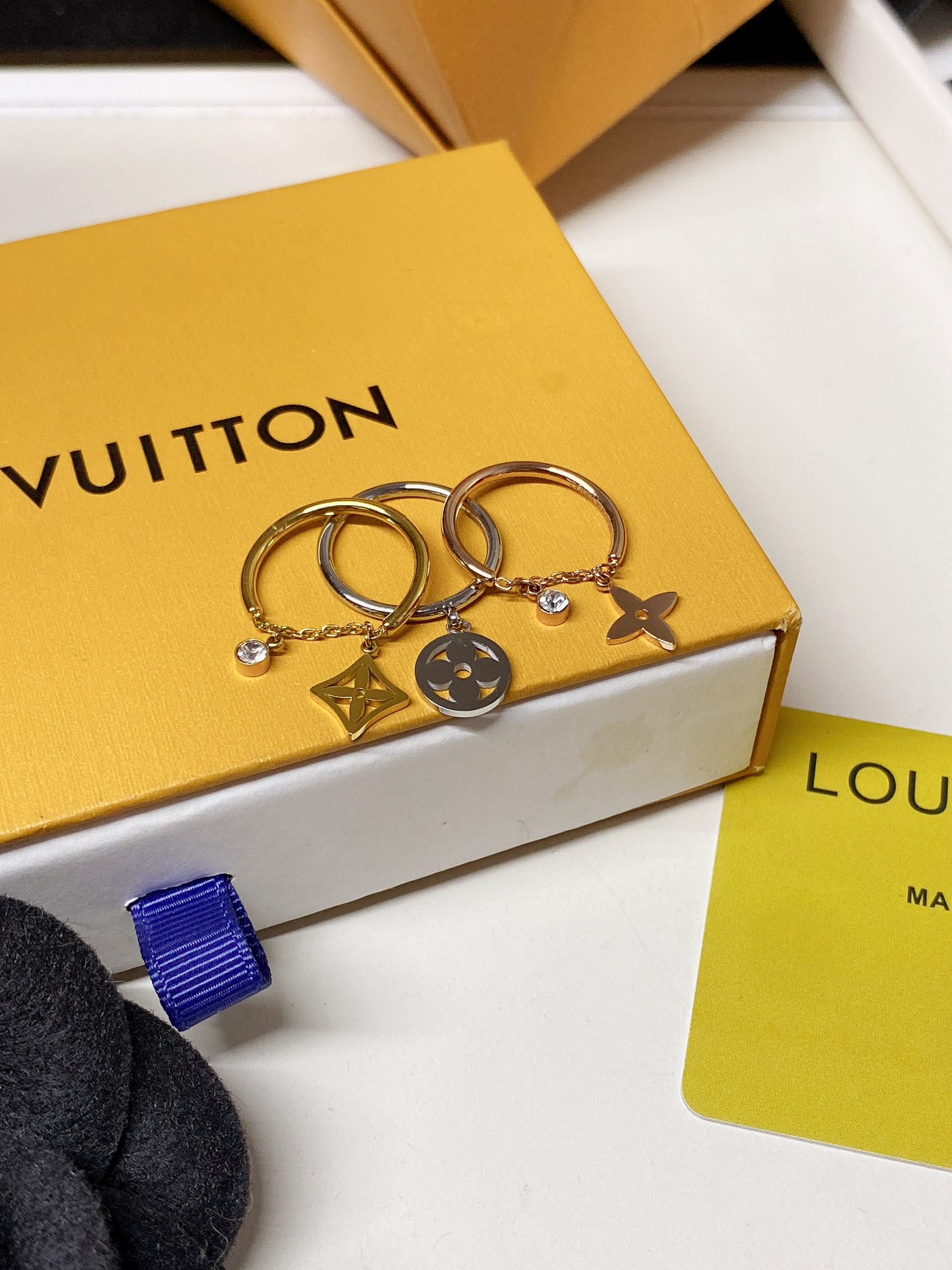 Luxury J131 Ring