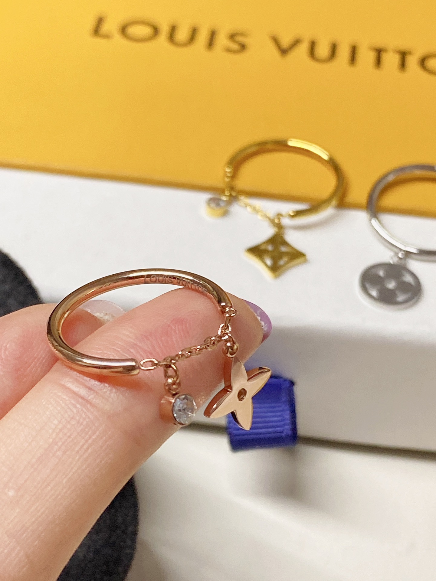 Luxury J131 Ring