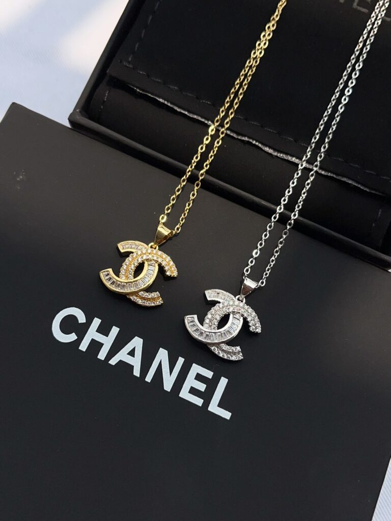 Designer Necklace editorial product context 1